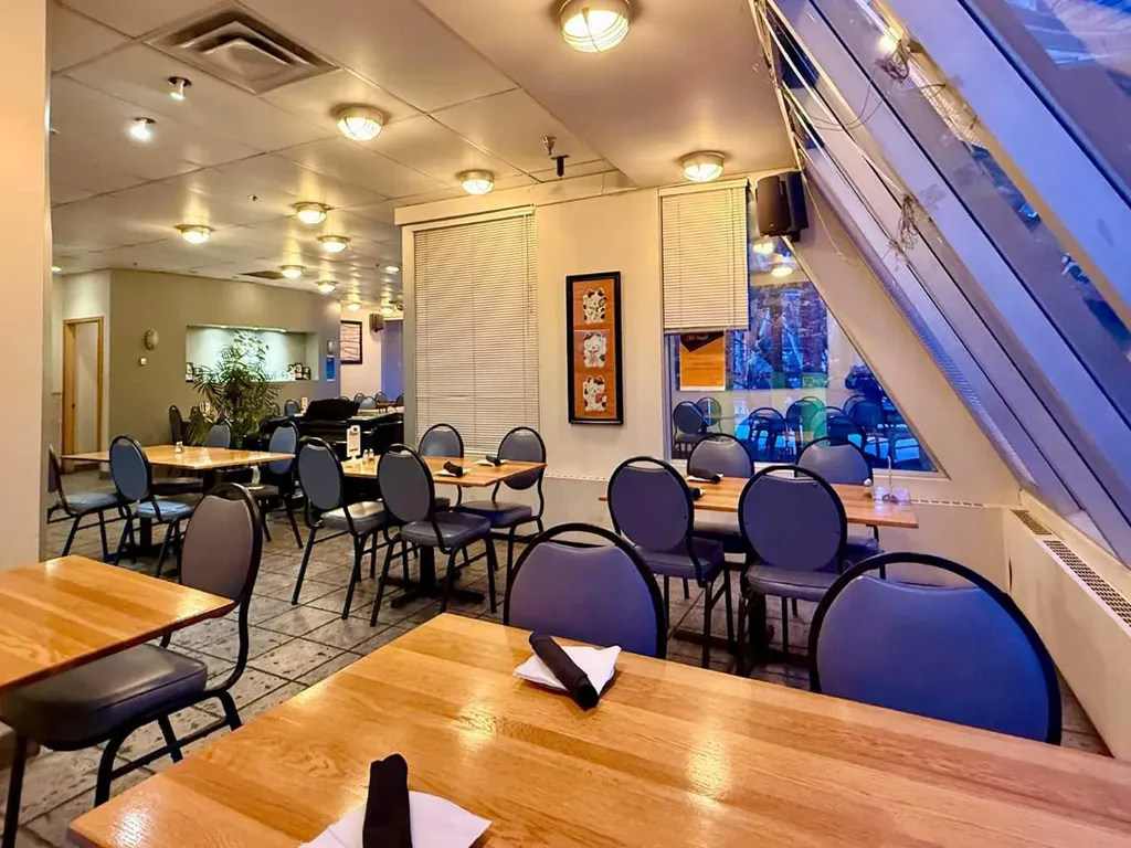 328 Centre Street SE Calgary AB T2G 2B8
