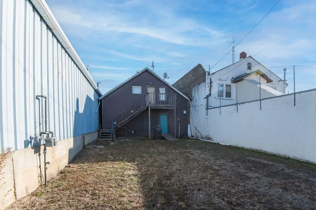 5014 50 Street Eckville AB T0M 0X0