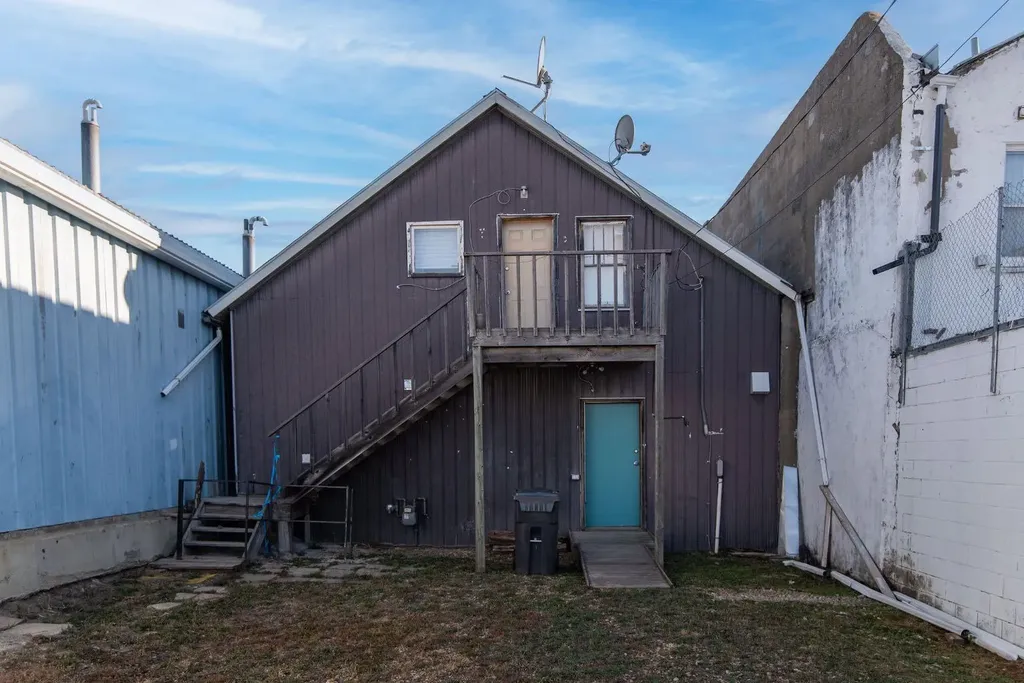 5014 50 Street Eckville AB T0M 0X0