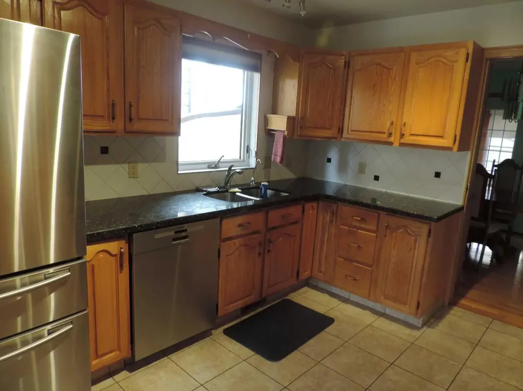 5217 46 Avenue Rimbey AB T0C 2J0