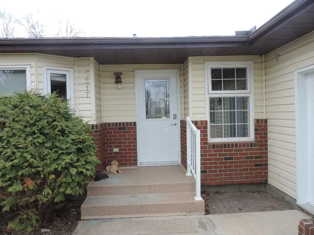 5217 46 Avenue Rimbey AB T0C 2J0