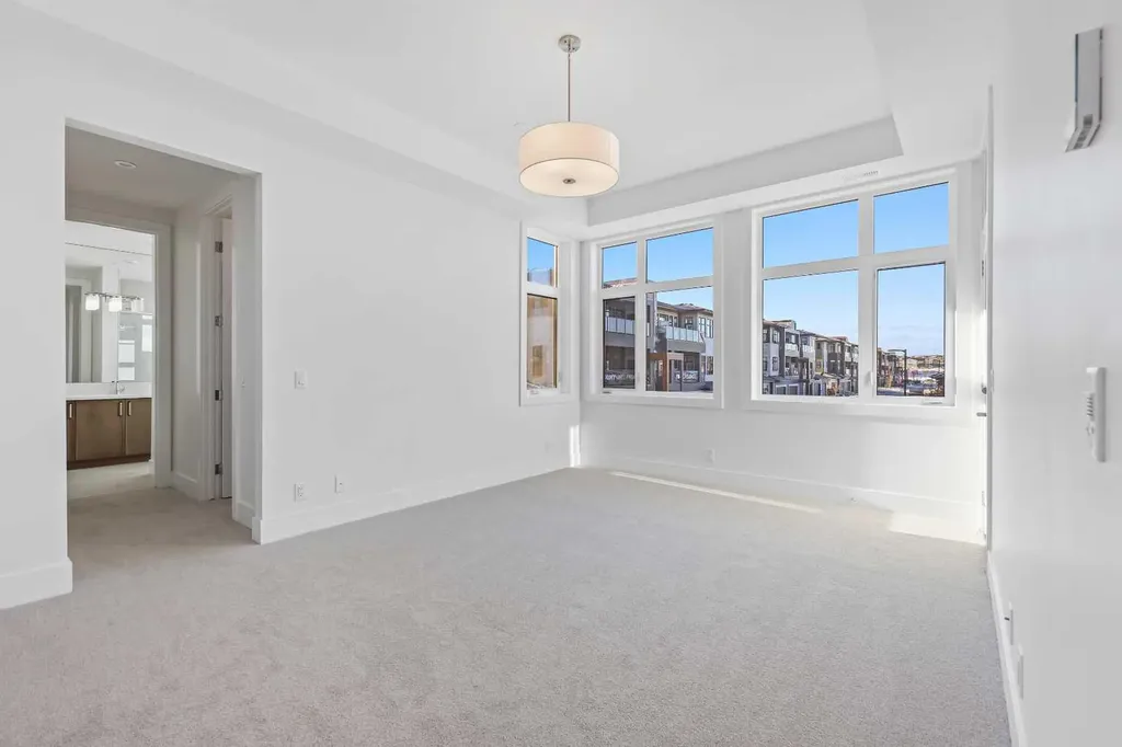 140 Marina Cove SE Calgary AB T3M 3P4
