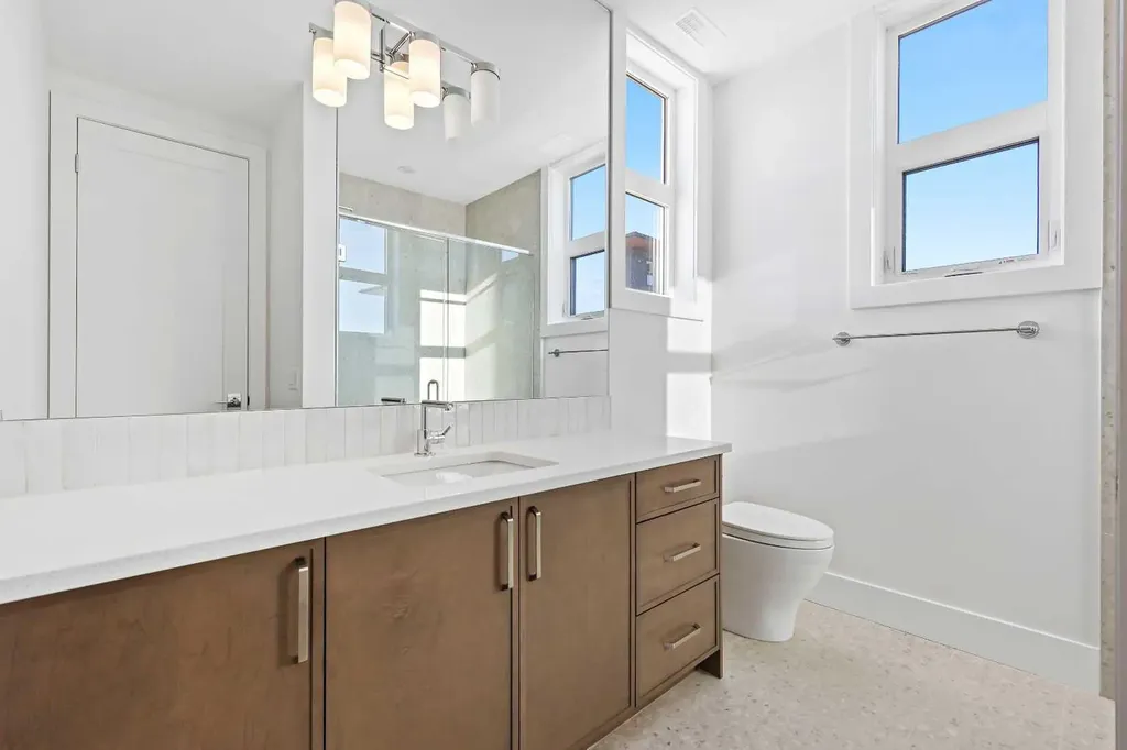 140 Marina Cove SE Calgary AB T3M 3P4