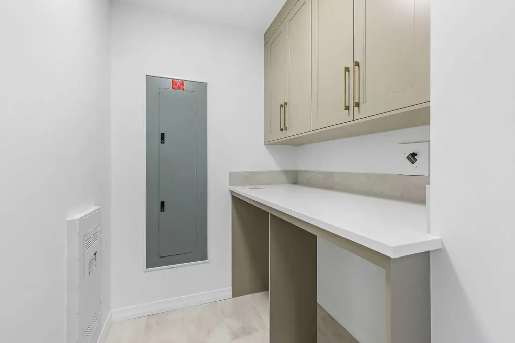 140 Marina Cove SE Calgary AB T3M 3P4