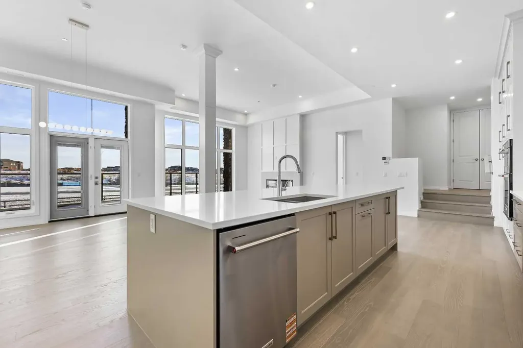 140 Marina Cove SE Calgary AB T3M 3P4