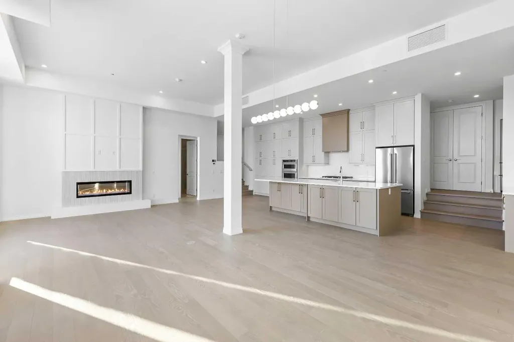 140 Marina Cove SE Calgary AB T3M 3P4