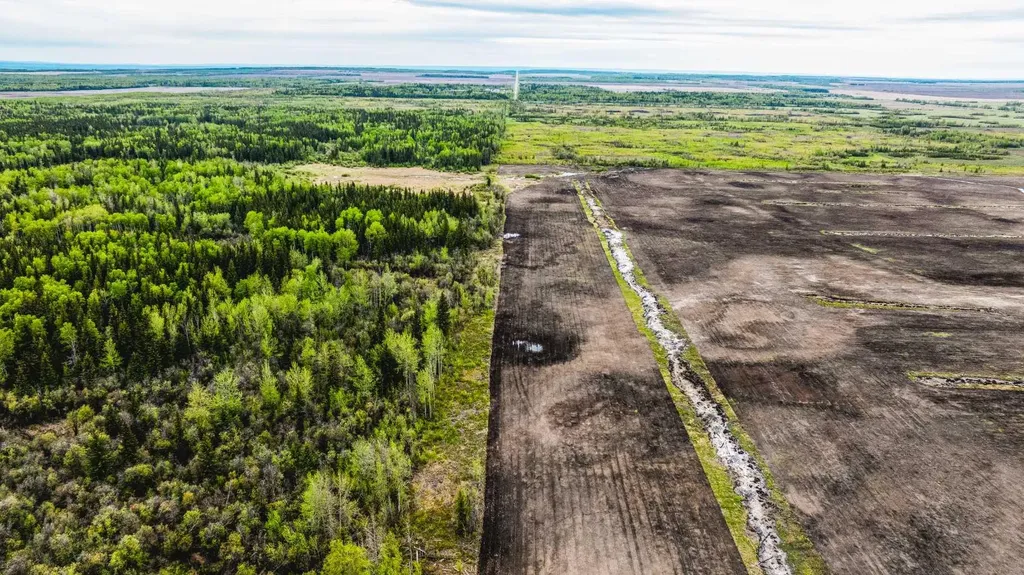 SE-13-81-10-W6 Twp Road 812 Rural Saddle Hills County AB T0H 3G0