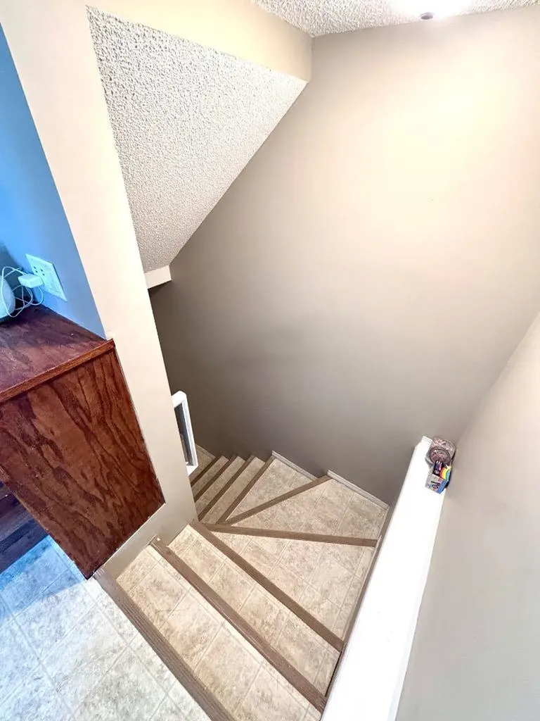 205 Mckenzie Towne Gate SE Calgary AB T2Z 4G2