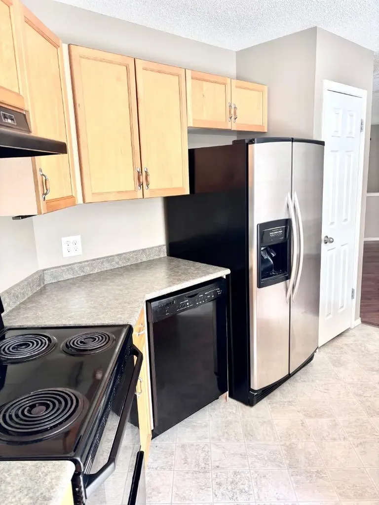 205 Mckenzie Towne Gate SE Calgary AB T2Z 4G2