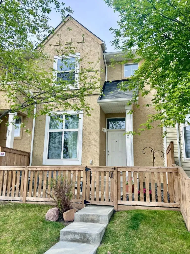 205 Mckenzie Towne Gate SE Calgary AB T2Z 4G2