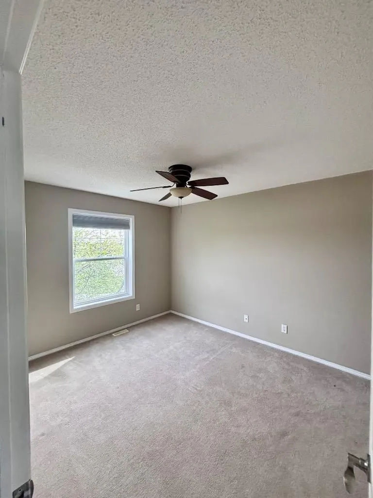 205 Mckenzie Towne Gate SE Calgary AB T2Z 4G2