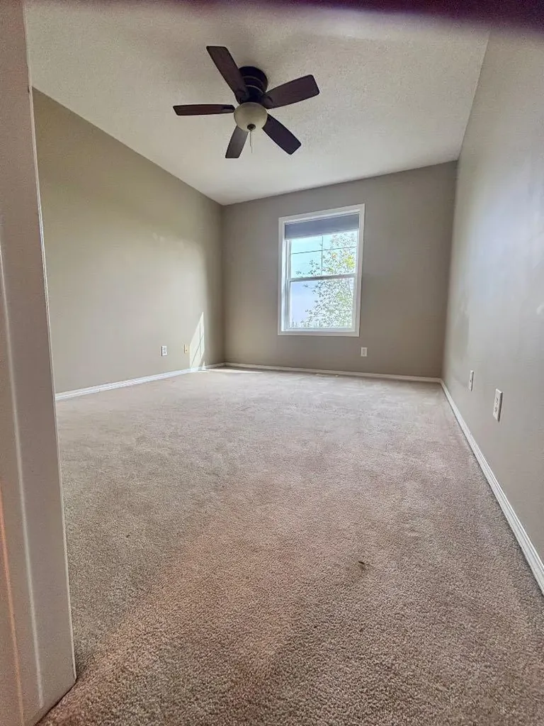 205 Mckenzie Towne Gate SE Calgary AB T2Z 4G2