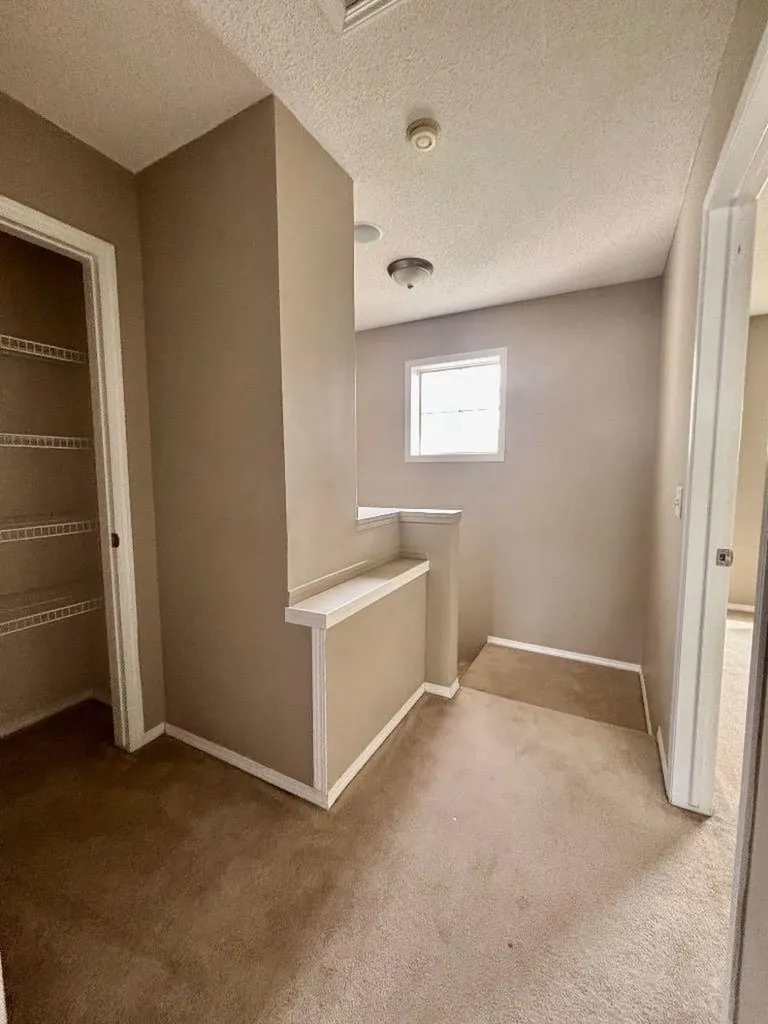 205 Mckenzie Towne Gate SE Calgary AB T2Z 4G2