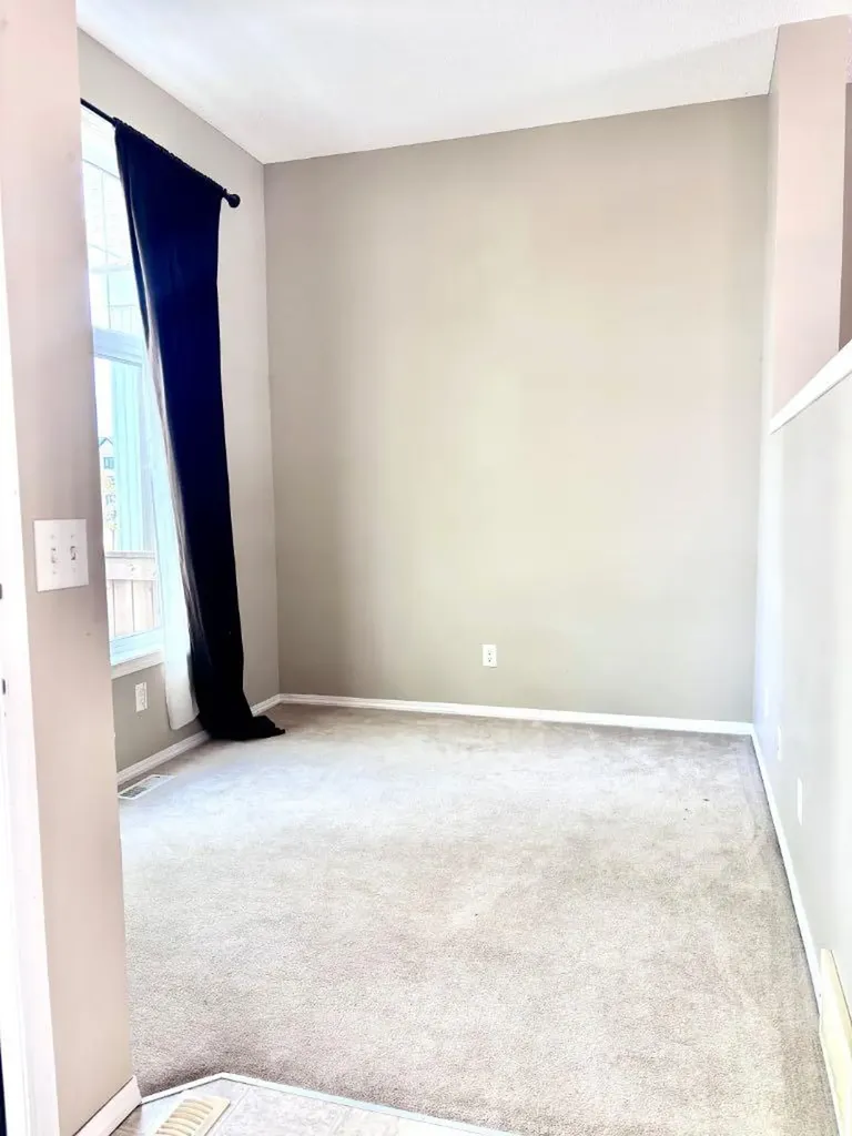 205 Mckenzie Towne Gate SE Calgary AB T2Z 4G2