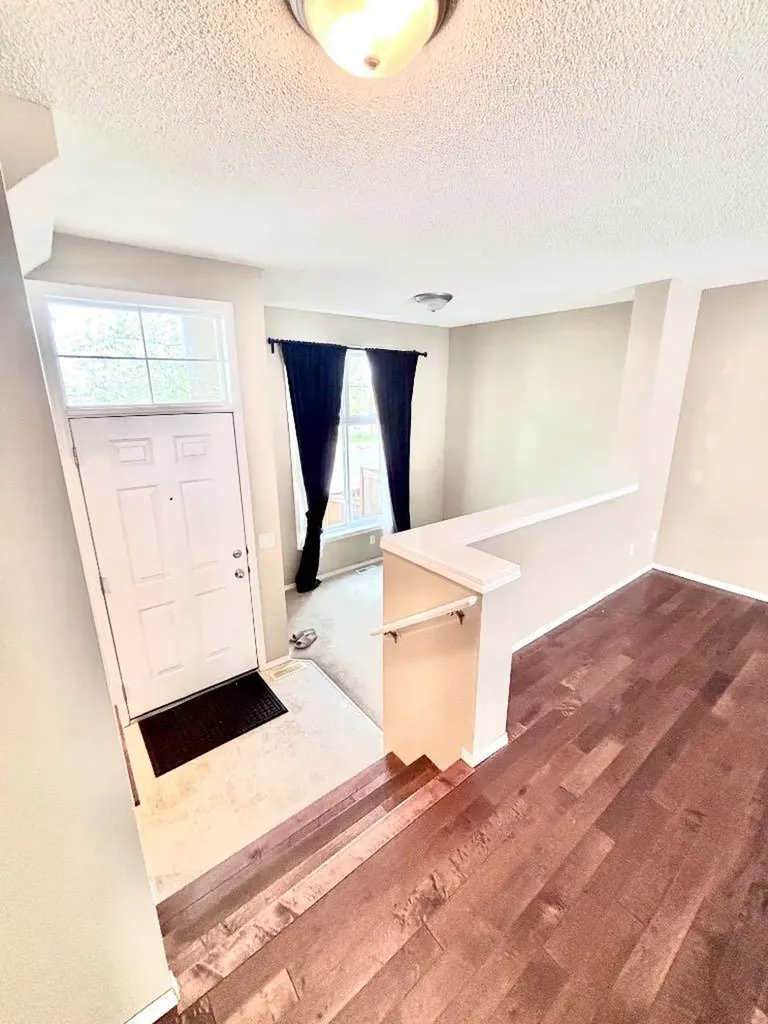 205 Mckenzie Towne Gate SE Calgary AB T2Z 4G2