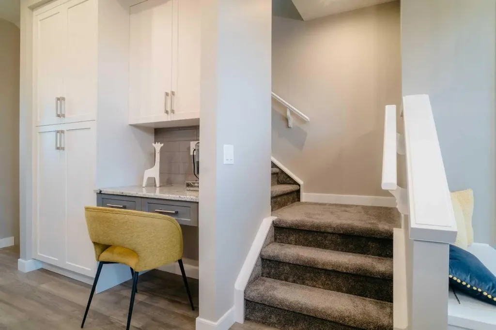 237 Cobblestone Gate SW Airdrie AB T4B 0R7