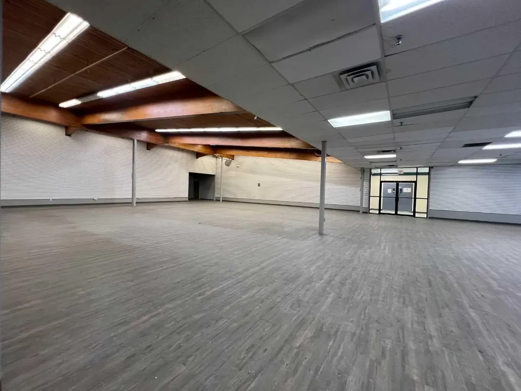 5023 3rd Avenue Edson AB T7E 1X7
