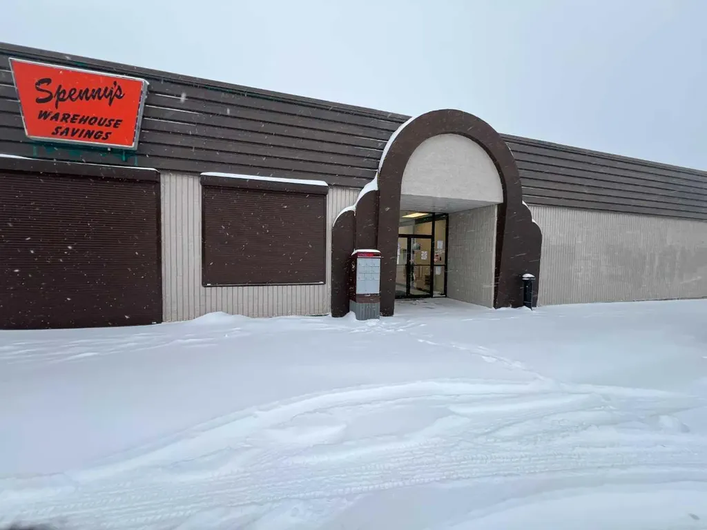 5023 3rd Avenue Edson AB T7E 1X7