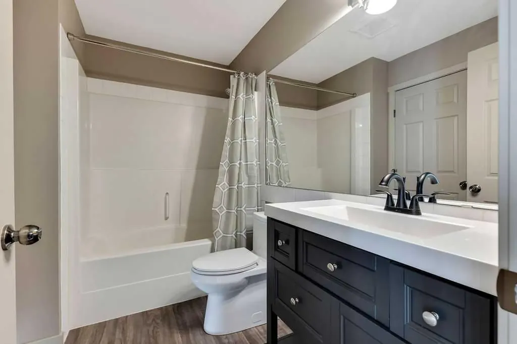 103 Strathaven Drive Strathmore AB T1P 1W3