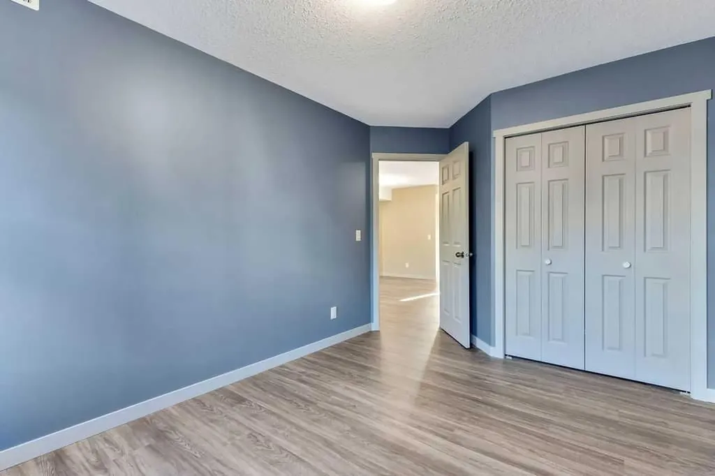 103 Strathaven Drive Strathmore AB T1P 1W3
