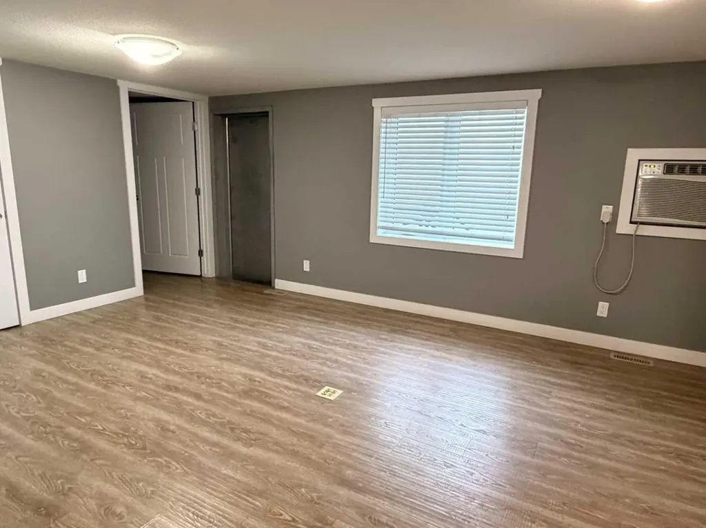 5311 64 Avenue Taber AB T1G 2A1