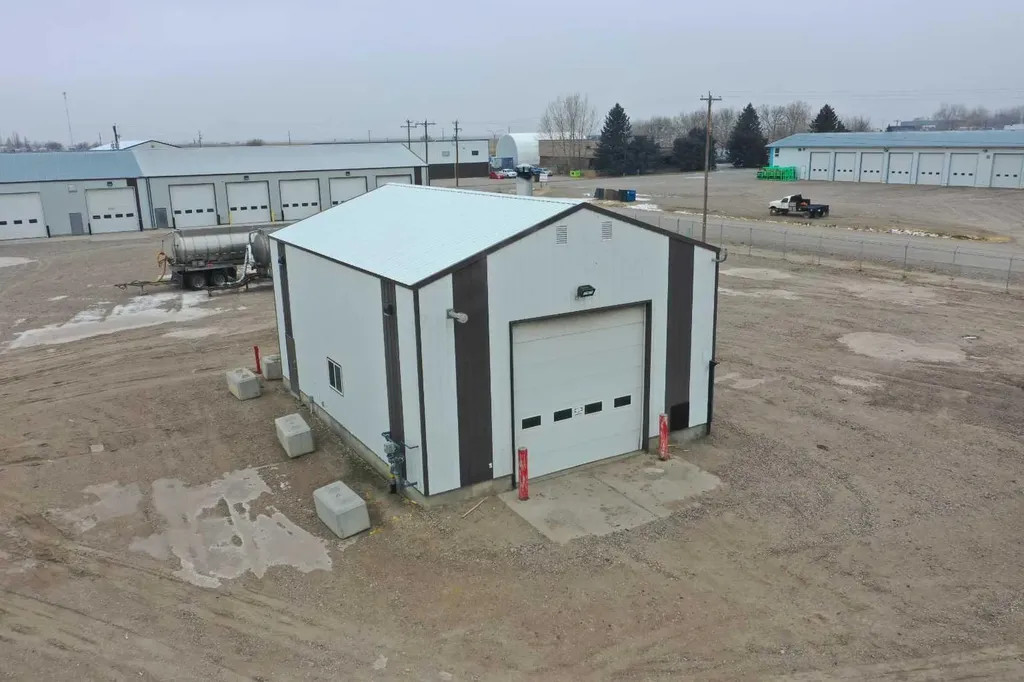 5311 64 Avenue Taber AB T1G 2A1