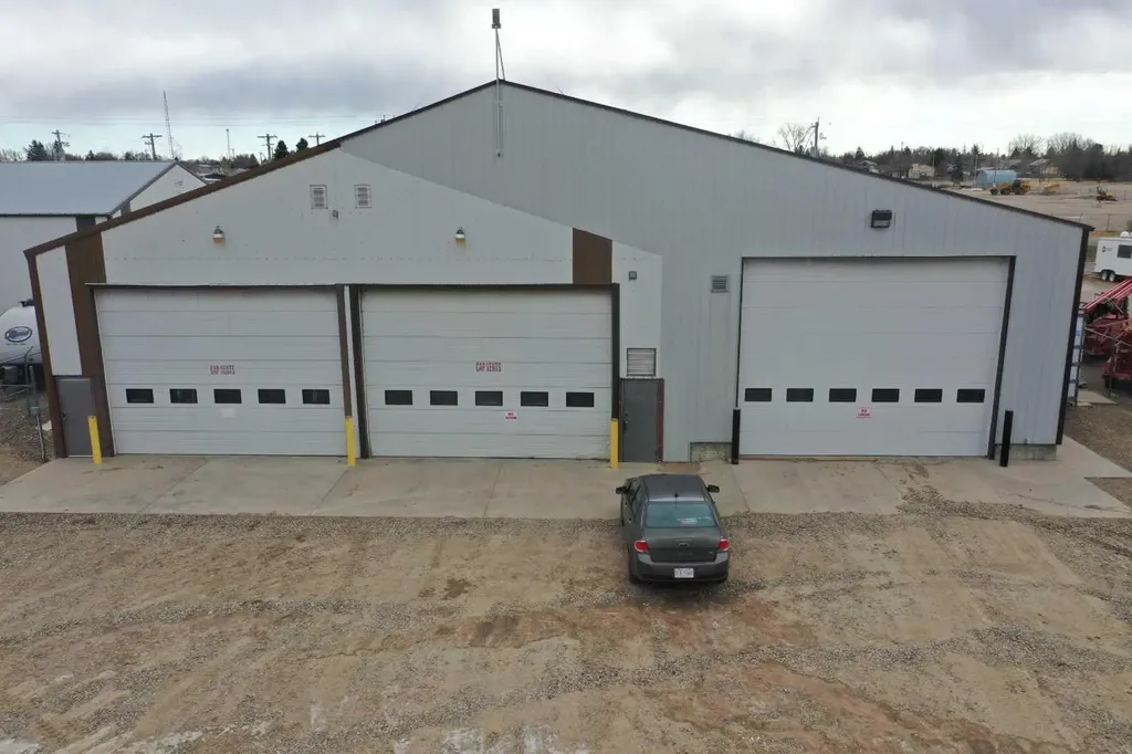 5311 64 Avenue Taber AB T1G 2A1