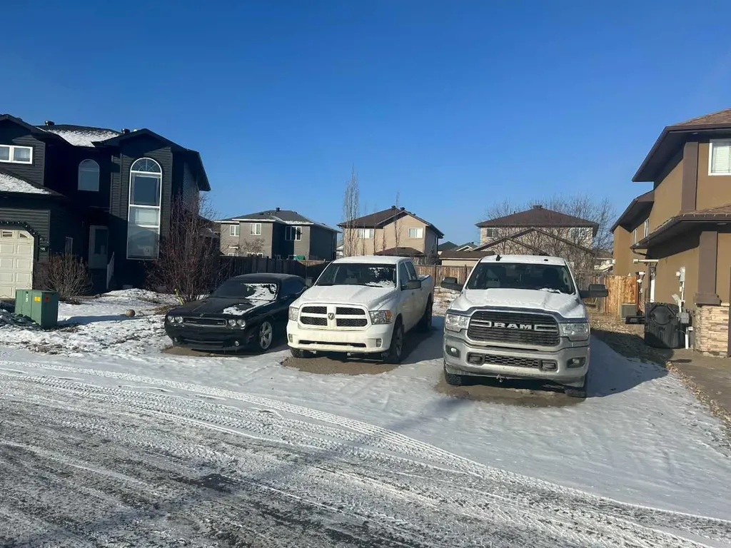 104 Trillium Bay Fort Mcmurray AB T9K 0H4