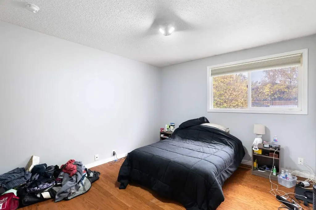 136 Beaumont Crescent Fort Mcmurray AB T9H 2V1