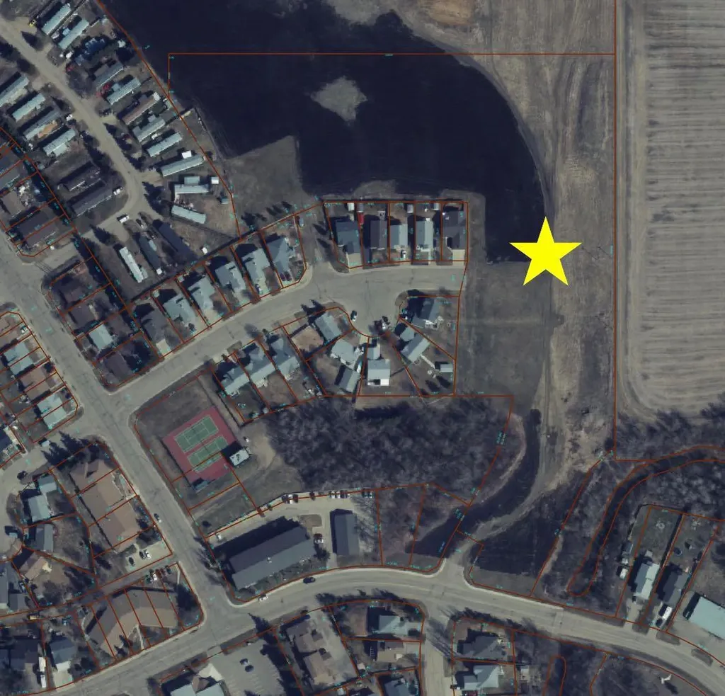 4392-4347 44th Street High Prairie AB T0G 1E0
