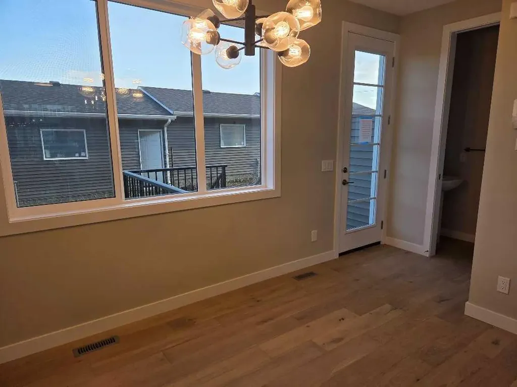 245 Cobblestone Gate SW Airdrie AB T4B 4Z9