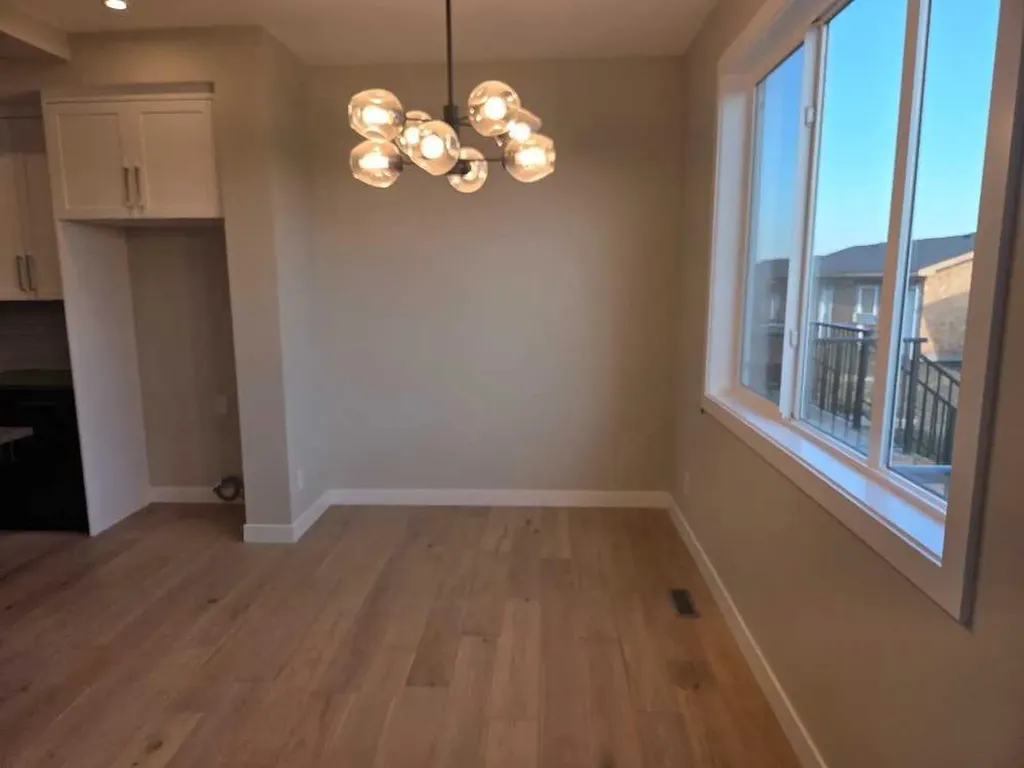 245 Cobblestone Gate SW Airdrie AB T4B 4Z9