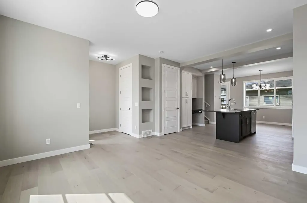 245 Cobblestone Gate SW Airdrie AB T4B 4Z9
