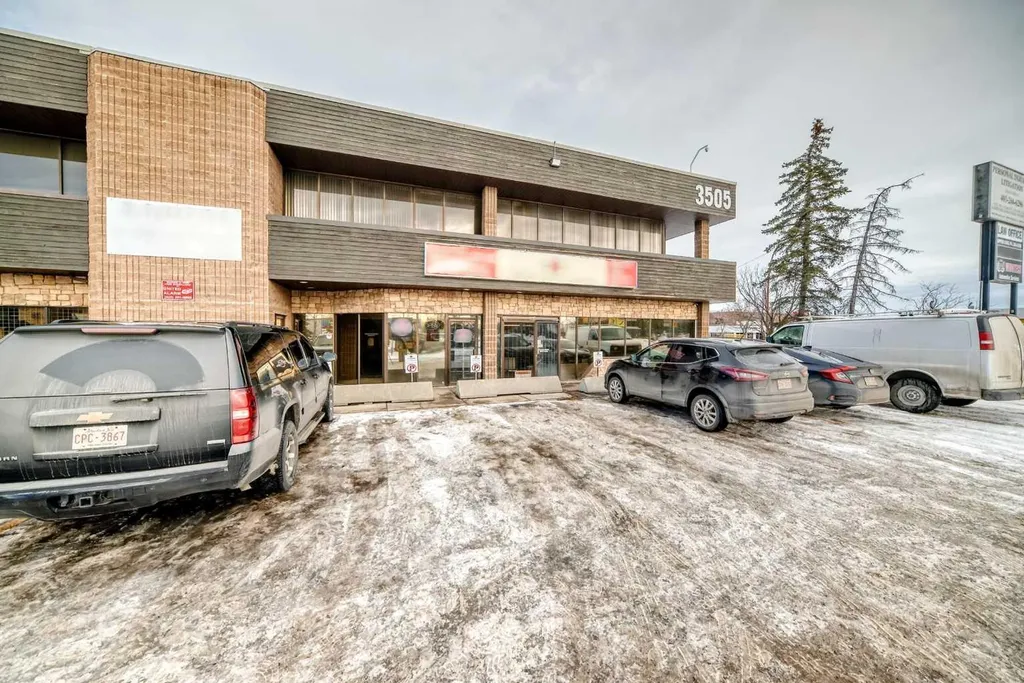 3505 32 Street NE Calgary AB T1Y 5Y9