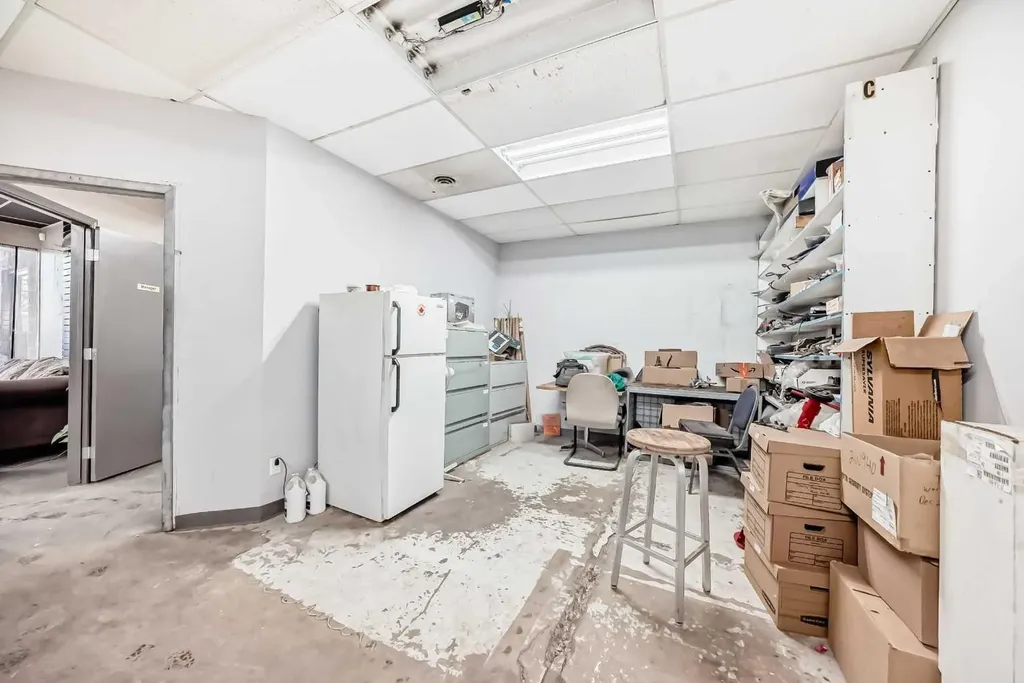 3505 32 Street NE Calgary AB T1Y 5Y9