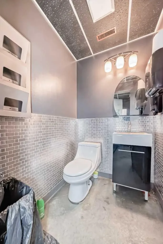 3505 32 Street NE Calgary AB T1Y 5Y9