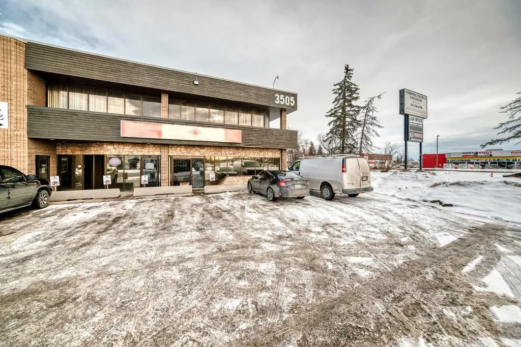 3505 32 Street NE Calgary AB T1Y 5Y9