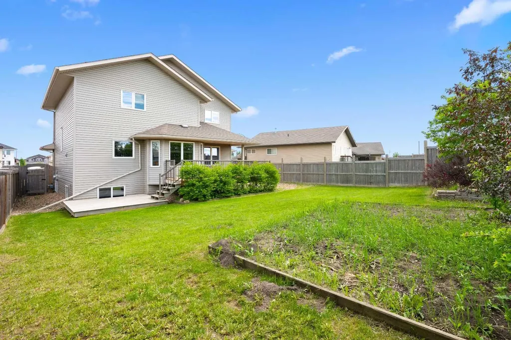 4014 74 Avenue Lloydminster AB T9V 2K4