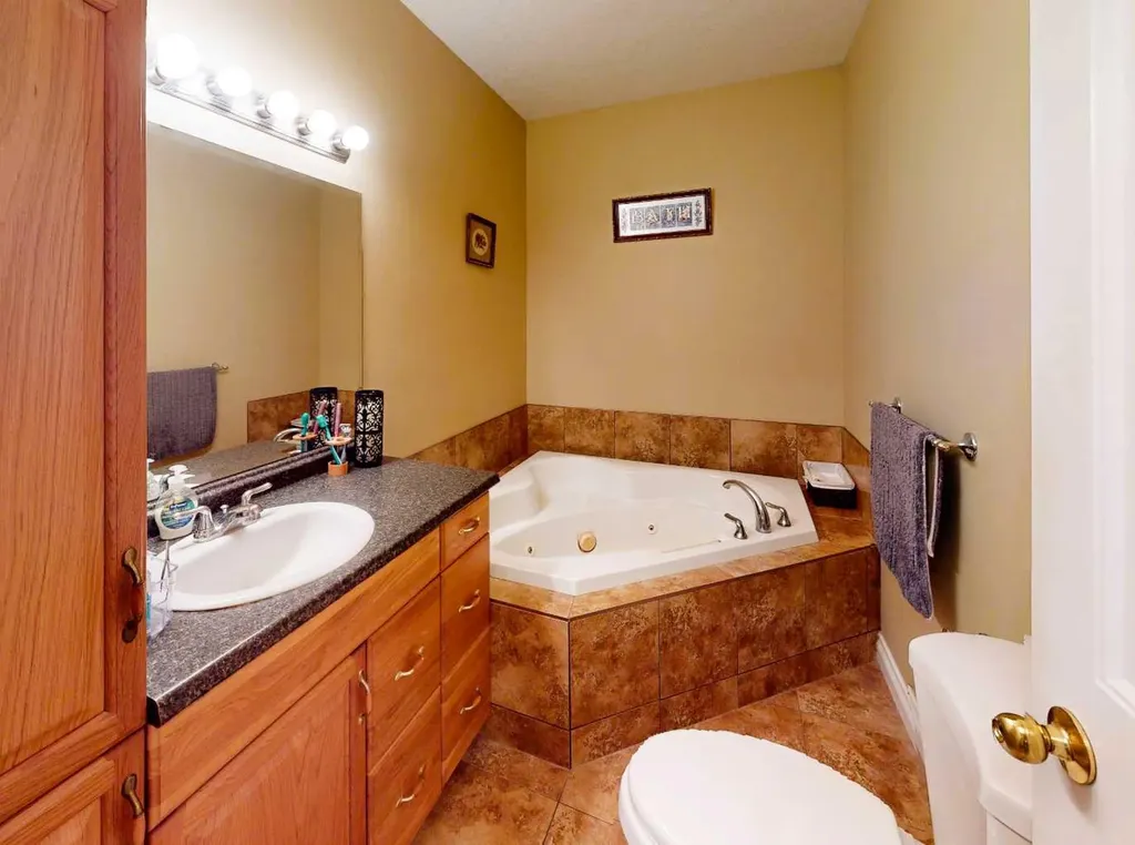 16040B Twp Road 682 Plamondon AB T0A 2T0