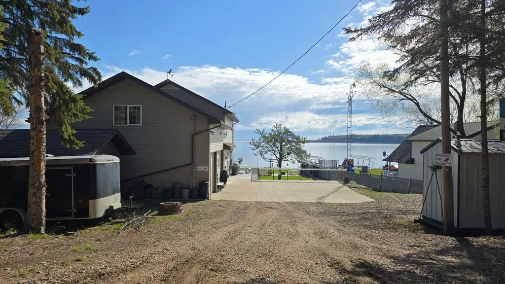 16040B Twp Road 682 Plamondon AB T0A 2T0