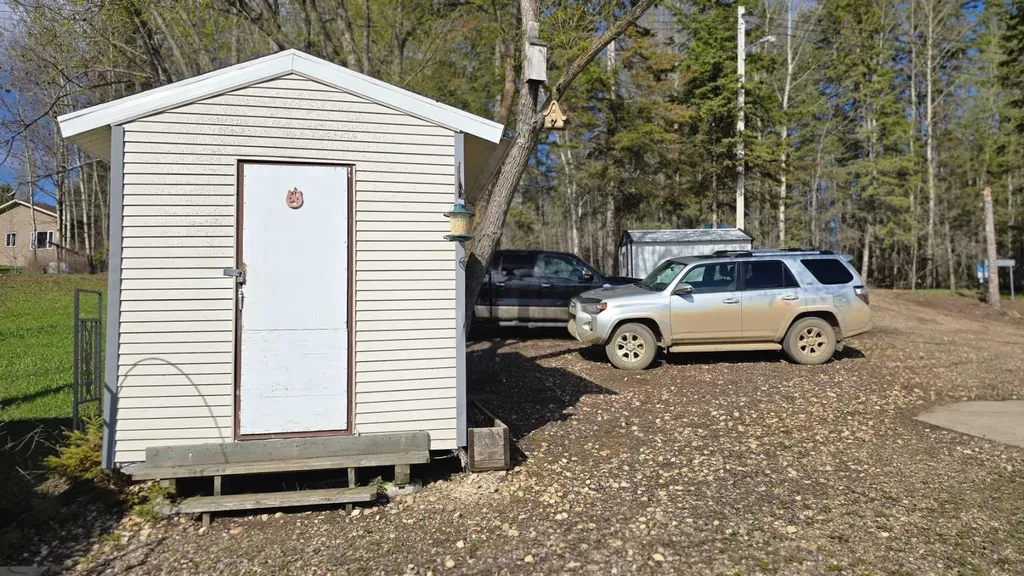 16040B Twp Road 682 Plamondon AB T0A 2T0