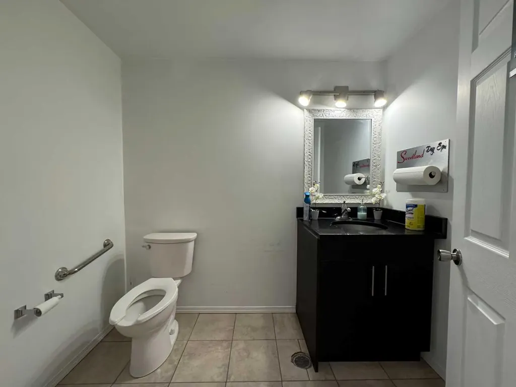 2763 Sunridge Way NE Calgary AB T1Y 7K7