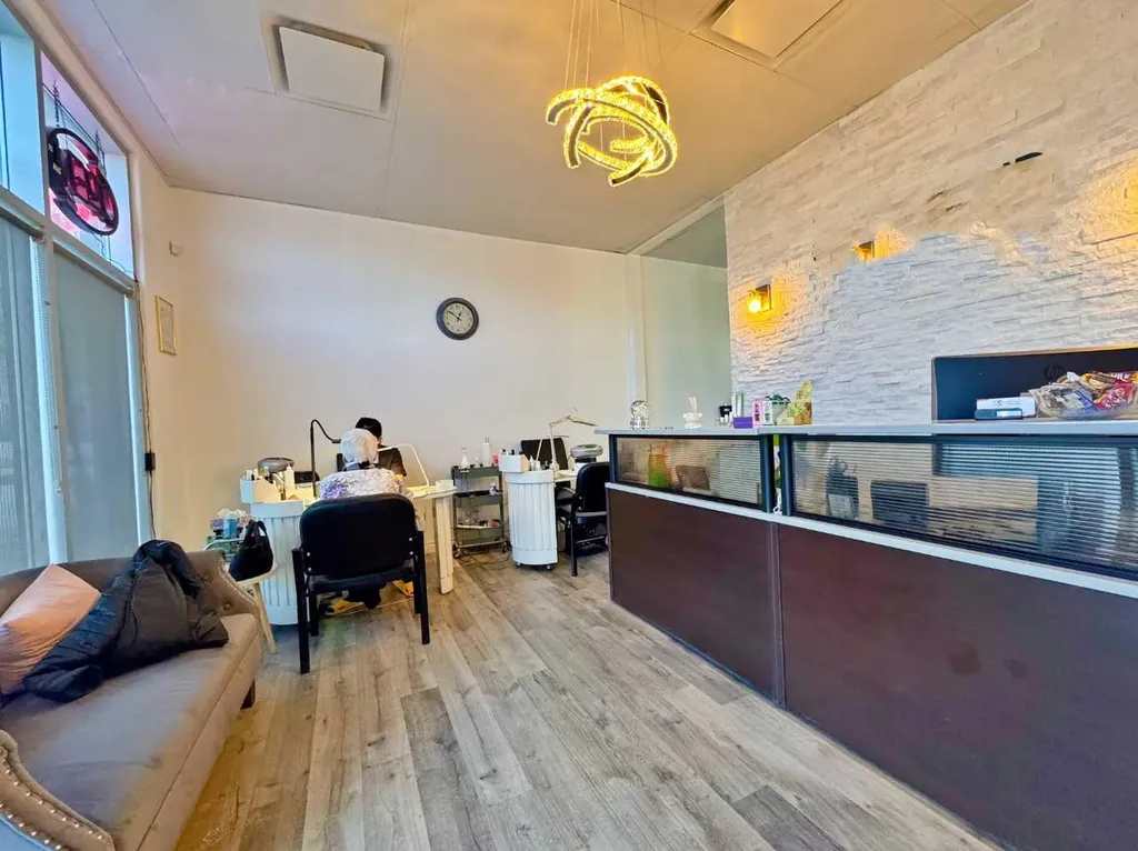 2763 Sunridge Way NE Calgary AB T1Y 7K7