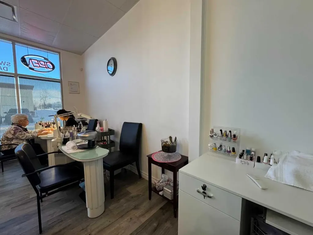 2763 Sunridge Way NE Calgary AB T1Y 7K7
