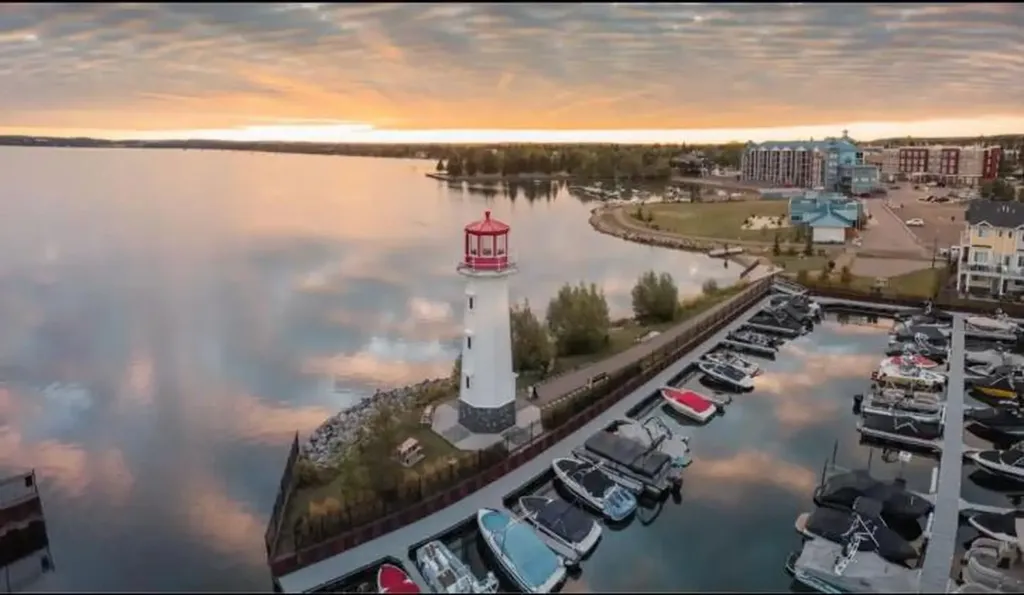 5230 Lakeshore Drive Sylvan Lake AB T4S 1Y8