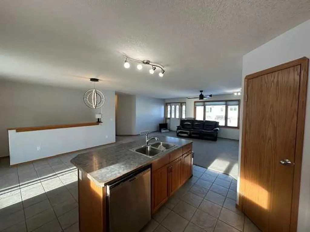 101 Wilkins Place Hanna AB T0J1P0