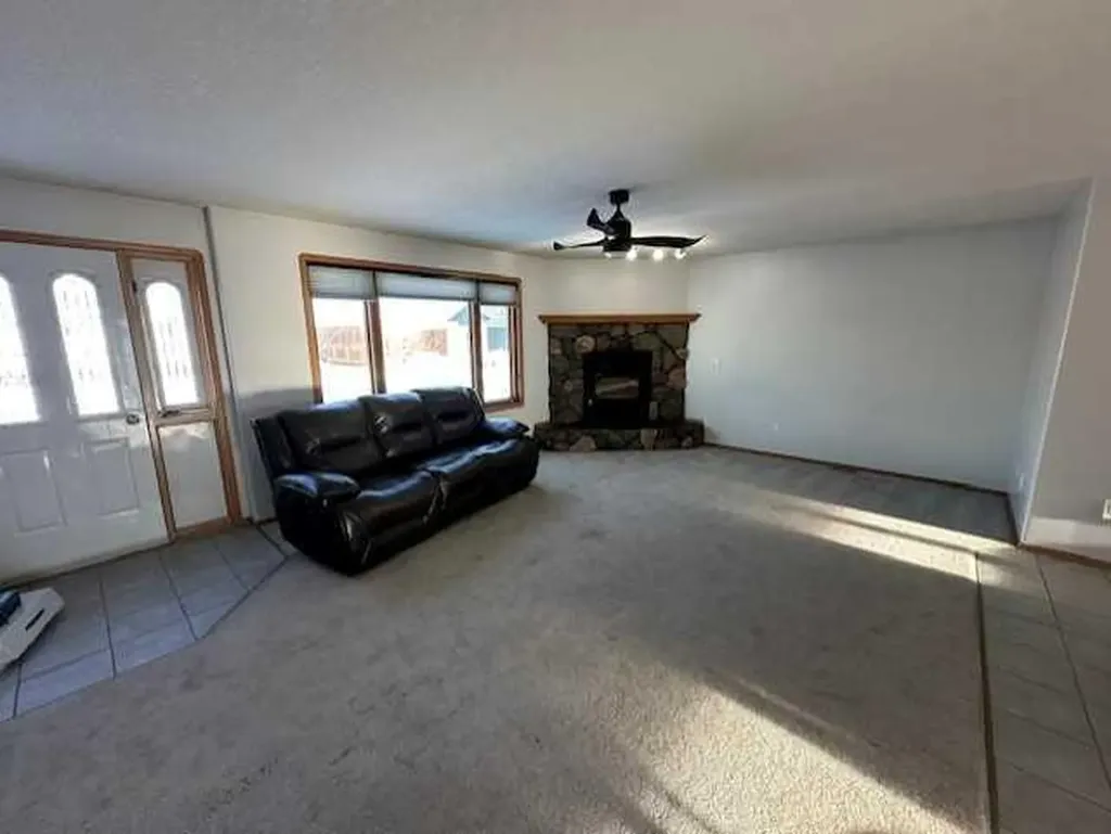 101 Wilkins Place Hanna AB T0J1P0