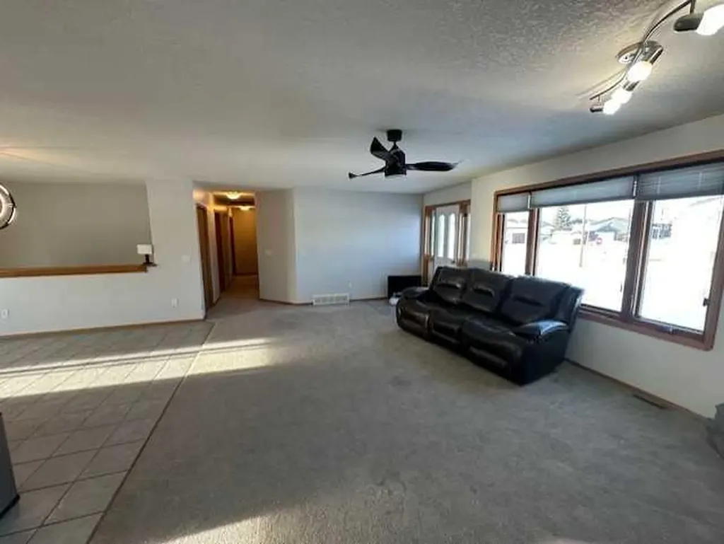 101 Wilkins Place Hanna AB T0J1P0