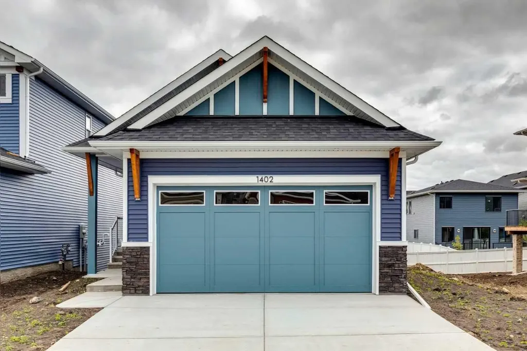 1402 Bayview Crescent SW Airdrie AB T4B5N9