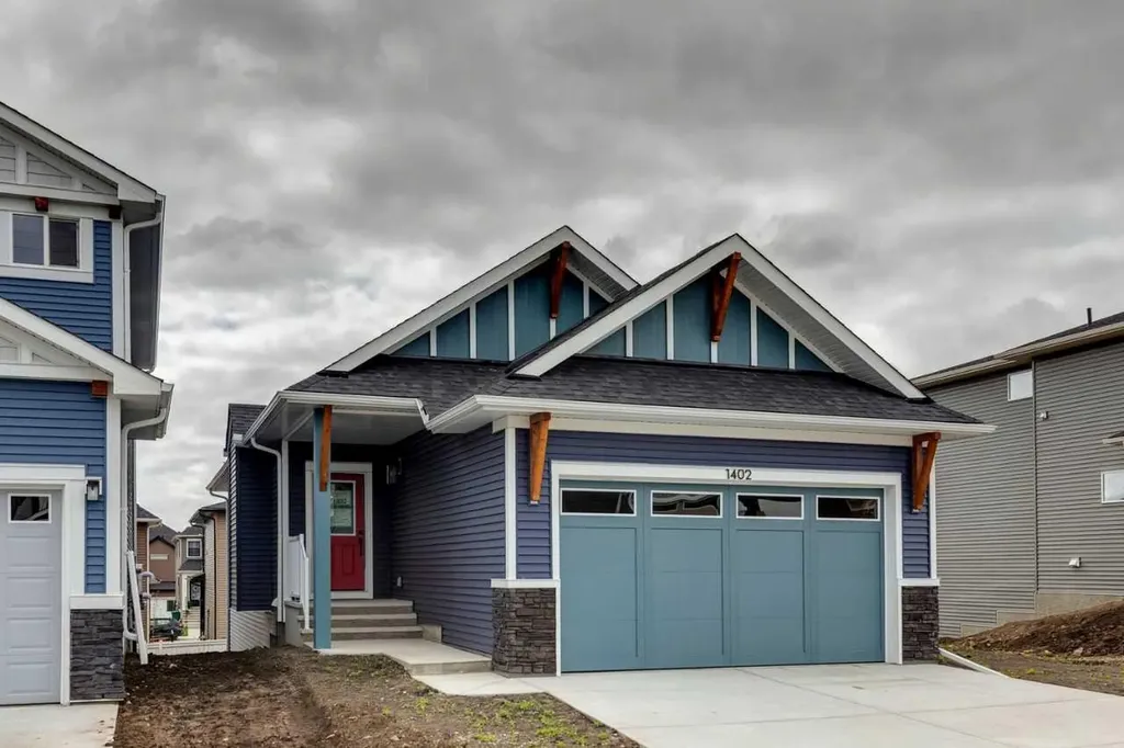 1402 Bayview Crescent SW Airdrie AB T4B5N9